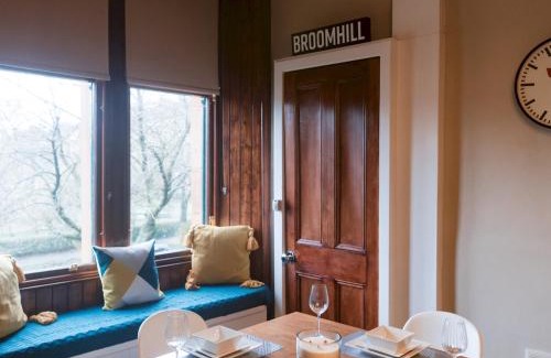 North West Apartment | Pass the Keys Beautiful, traditional 2 bed flat w free parking