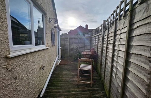 Sedgeberrow House | Pass the Keys | Enchanting Country Cottage in Sedgeberrow