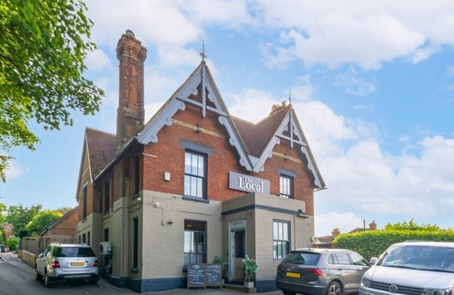 Petham Apartment | Pass the Keys | Larkey View a Tranquil Space for Two