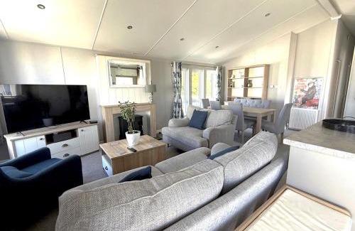 Lydd-on-Sea Apartment | Pass the Keys Luxury Lodge