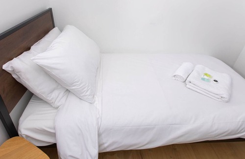 Gillingham House | Pass the Keys | Modern, Cosy and Luxury House for 8