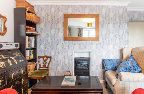 Putney Apartment | Pass the Keys - Putney Comfy Apartment