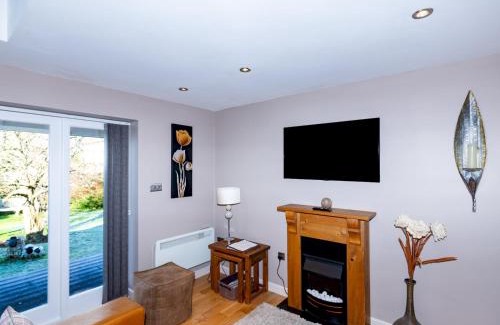 Easton Apartment | Pass the Keys Stylish Garden cottage in Wells, Somerset