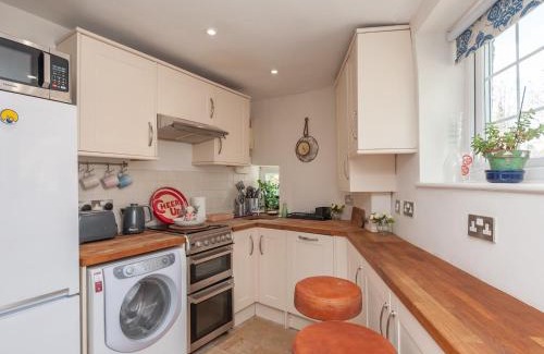 Headingley House | Pass the Keys Wonky Cottage with amazing garden