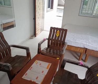 Rajpipla House | PATEL,s Home Stay