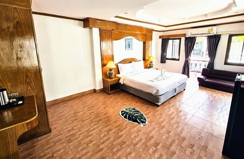 Patong Hotel | Patong Rockshore