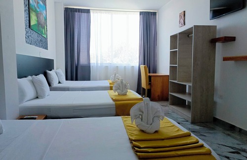 Bahia de la Academia Hotel | Patty's House Galápagos