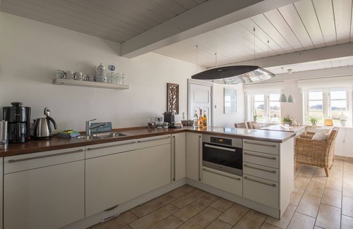 Pellworm Apartment | Paulas Haus - Three Bedroom Apartment, Sleeps 6