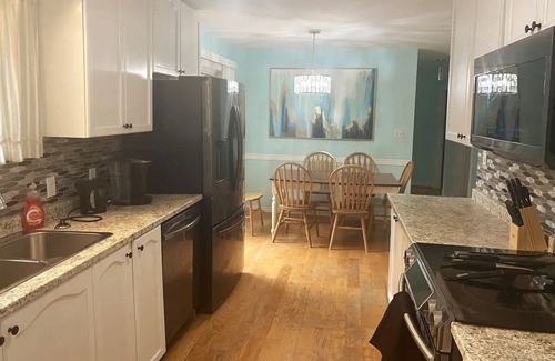 Flesherton Apartment | Paul’s Pool Housenn