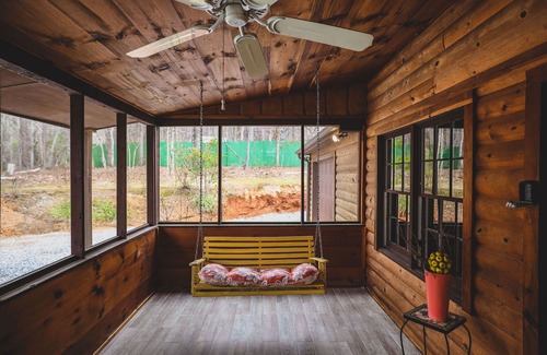 Clarkesville Cottage | Pawsibilities - Pet Friendly with Game Room and Hot Tub!