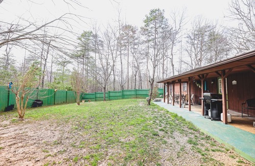 Clarkesville Cottage | Pawsibilities - Pet Friendly with Game Room and Hot Tub!