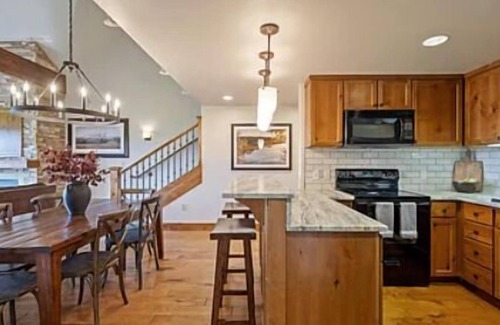 Tamarack Condo | Peaceful 2 BR Condo with Fireplace and Patio