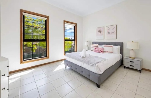 Lewisham House | Peaceful 3 Bedroom House close to City
