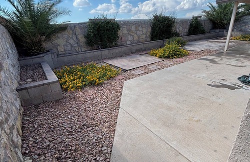 Biggs Field House | Peaceful 3-bedroom house with Refrigerated AC in East El Paso