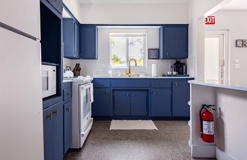 Royal Poinciana Apartment | Peaceful Beach Oasis with Free Parking