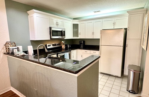 Pelican Bay Condo | Peaceful beach townhouse