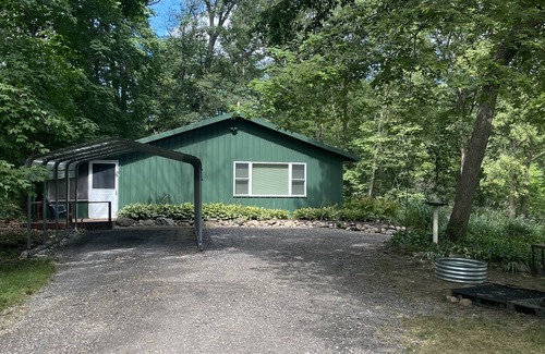 Burnside Cabin | Peaceful Cabin located in beautiful Des Moines River valley