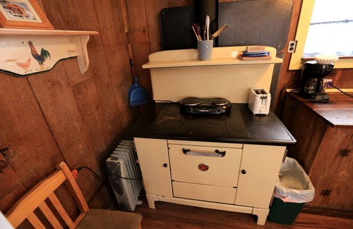 Clark Cabin | Peaceful Cabin near Medicine Bow-Routt National Forest in Columbine, Colorado