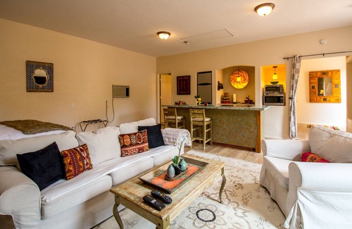 Sedona House | Peaceful ♥ Casita | Hot Tub | Laundry | Courtyard | Close to Hiking