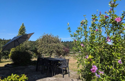 Gruey-les-Surance Cottage | Peaceful cottage with garden and pets allowed at Gruey-lès-Surance