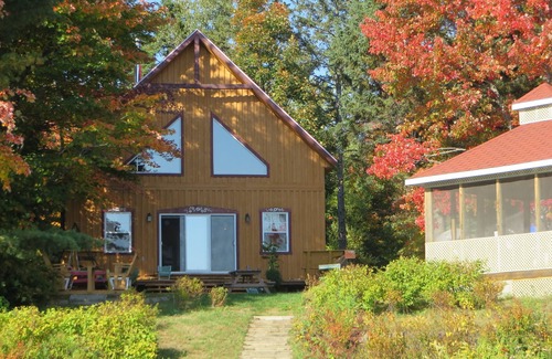 Mauricie Ski Chalet | Peaceful family cottage on Lac Pleasant