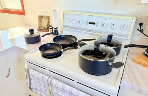 Northeast Edmonton Other | Peaceful Farmhouse Retreat | Long Stays | Wifi