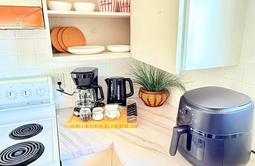 Northeast Edmonton Other | Peaceful Farmhouse Retreat | Long Stays | Wifi