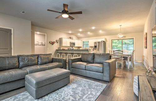 Bella Vista House | Peaceful Getaway Less Than 1 Mile to Back 40 Trails!