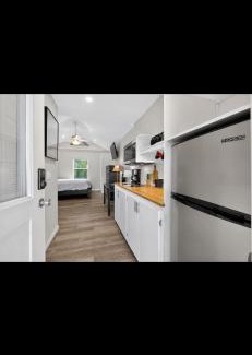 Midway Apartment | Peaceful Lakefront Getaway with Hot Tub & Fire Pit