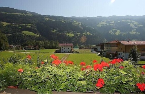 Aschau Im Zillertal Apartment | Peaceful location within the Zillertal, 5 min to village centre,children welcome