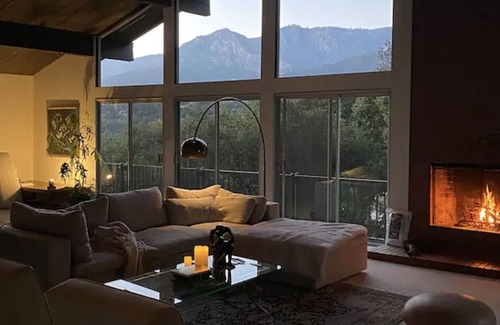 Upper Riviera House | Peaceful mid-century family home with a pool