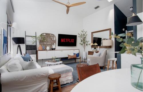 Gainesville Apartment | Peaceful, modern, renovated, close to everything!