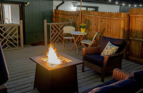 Gainesville Apartment | Peaceful, modern, renovated, close to everything!