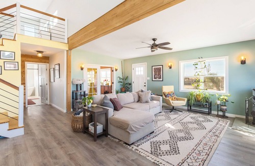 Hereford Other | Peaceful Off-Grid Getaway, Modern Comfort in the Desert