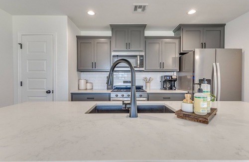 Owasso House | Peaceful Owasso Hideaway