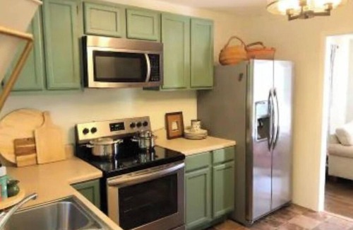 Swannanoa House | Peaceful, Relaxing Cottage - Minutes to Asheville