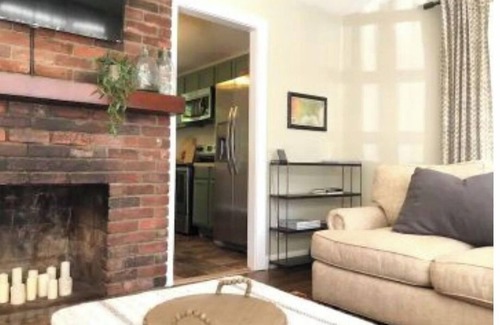 Swannanoa House | Peaceful, Relaxing Cottage - Minutes to Asheville