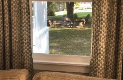 Swannanoa House | Peaceful, Relaxing Cottage - Minutes to Asheville