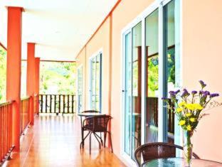 Ko Lanta Resort | Peaceful Resort , Long Beach - Koh Lanta