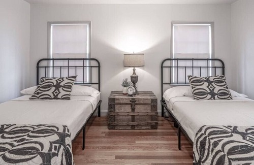 Tech Terrace House | Peaceful Retreat 2BR/1BA Walk to Tech