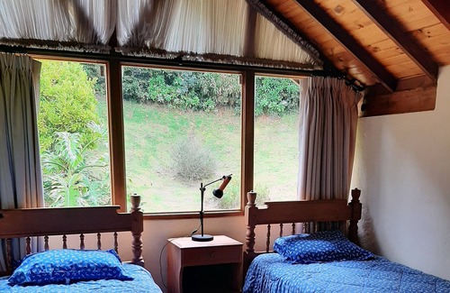 Cajica House | Peaceful Retreat in Cajicá-close to Bogotá, with tree house and children's park!
