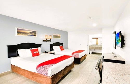 Oakville Hotel | Peaceful Unit Near Dairy Queen – Pet Friendly, Pool & On‑site Parking