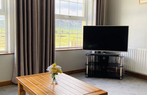 Caragh Cottage | Peaceful with spectacular views of Ring of Kerry on the Wild Atlantic Way,WIFI