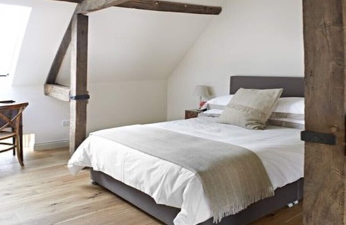 Thatcham Cottage | Pear Tree Cottage, Manor Farm Courtyard Cottages