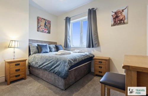 Denstone House | Pear Tree Cottage Pool Table 15mins drive to Alton Towers
