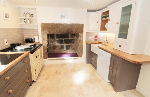 Ruswarp House | Pear Tree House