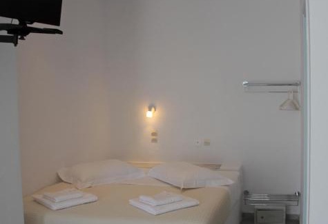 Imerovigli Hotel | Pearl on the Cliff Hotel & Suites by Pearl Hotel Collection