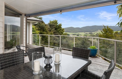 Waipu House | PEBBLEBROOKE VIEWS - MANGAWHAI HOLIDAY HOME in Mangawhai
