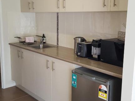 Little Mountain House | Pebbly Creek