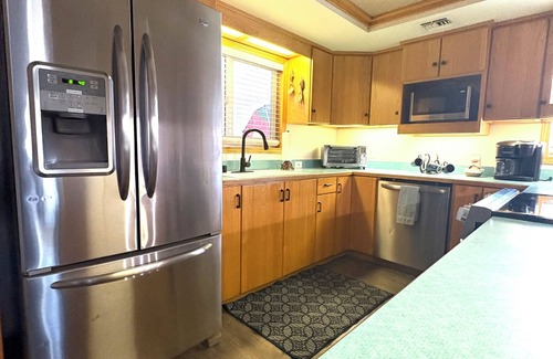 Brookings House | Pelican Cottage ~ walk to the beach, Close to Brookings and Crescent City